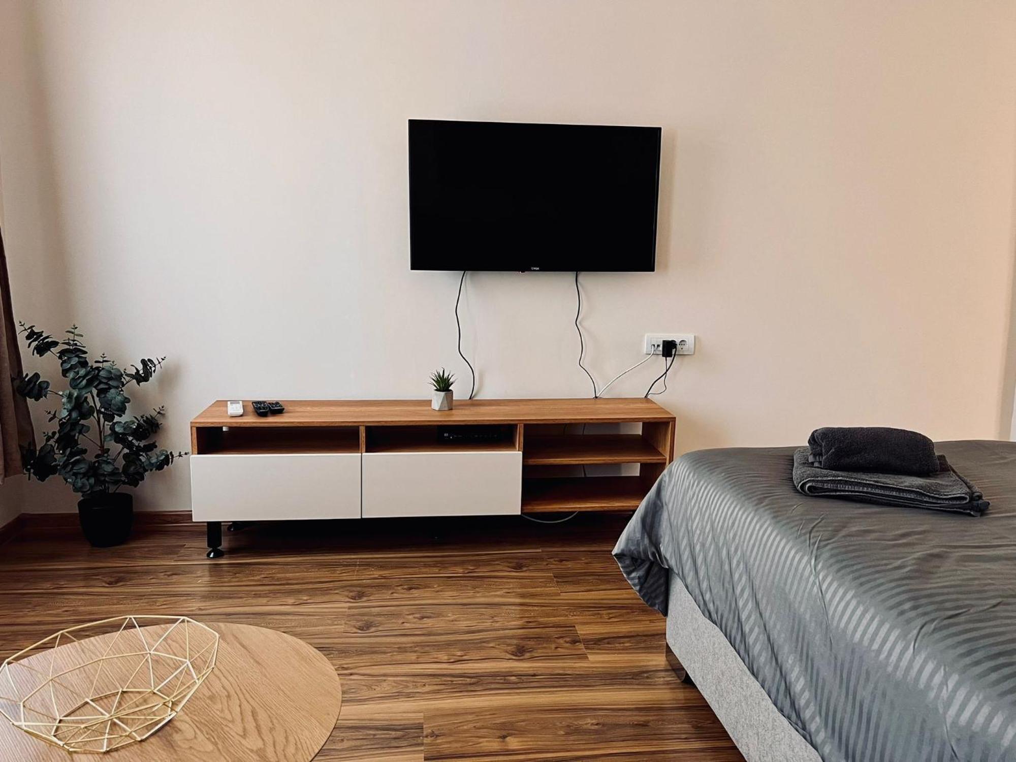 Dani Lux Belgrade Center Studio Apartment Екстер'єр фото